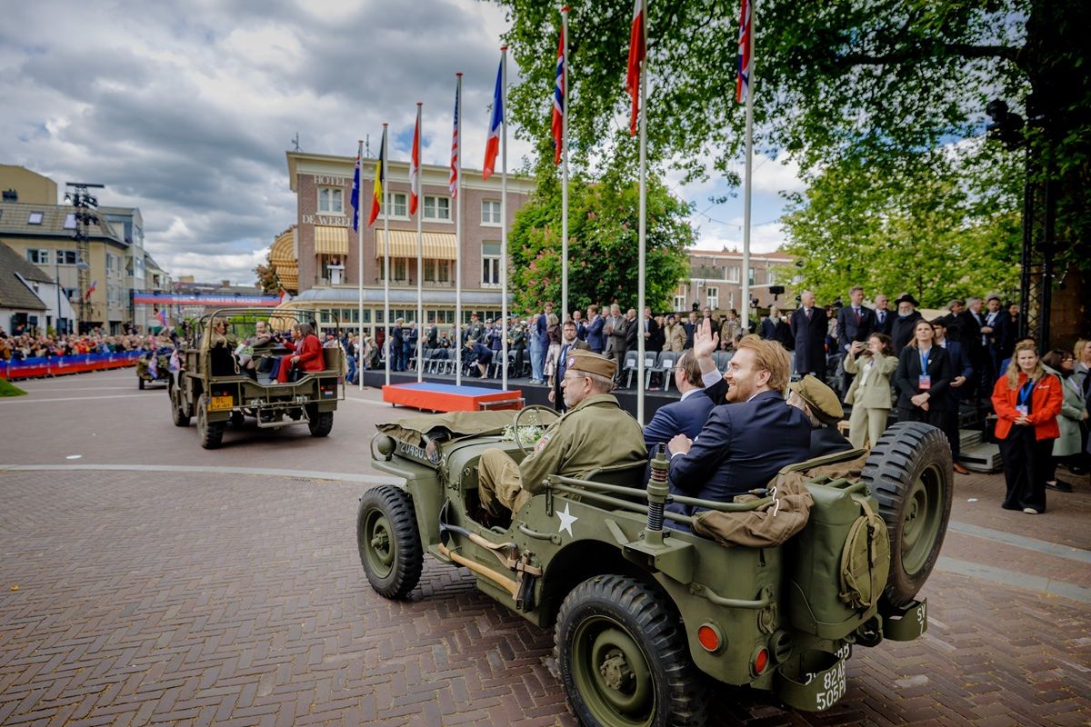 Vrijheid - Vrijheidsdefilé in Wageningen op 5 mei.jpg